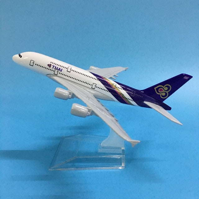 JASON TUTU Original model a380 airbus Boeing 747 airplane model aircraft Diecast Model Metal 1:400 airplane toy Gift collection baby magazin 