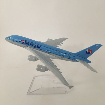 JASON TUTU Original model a380 airbus Boeing 747 airplane model aircraft Diecast Model Metal 1:400 airplane toy Gift collection baby magazin 