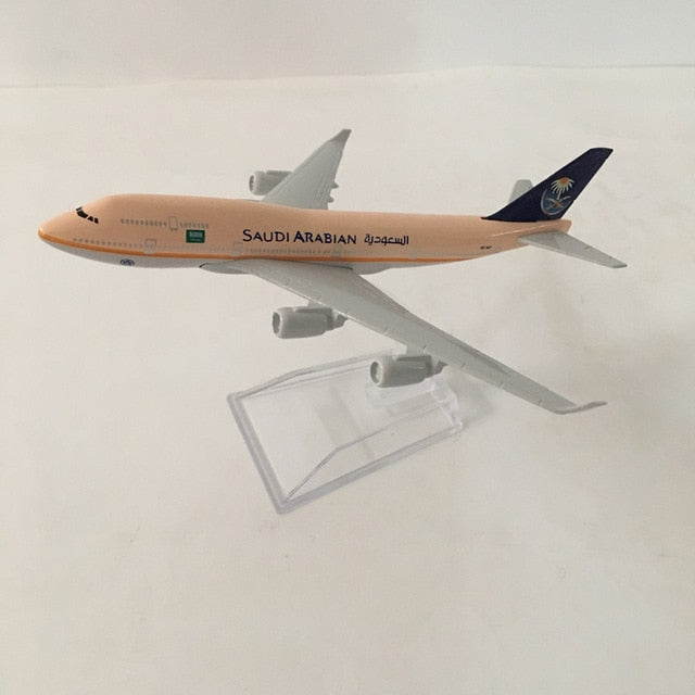 JASON TUTU Original model a380 airbus Boeing 747 airplane model aircraft Diecast Model Metal 1:400 airplane toy Gift collection baby magazin 